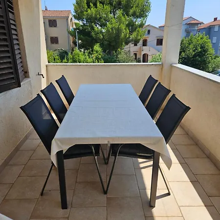 Velebno Appartement *
